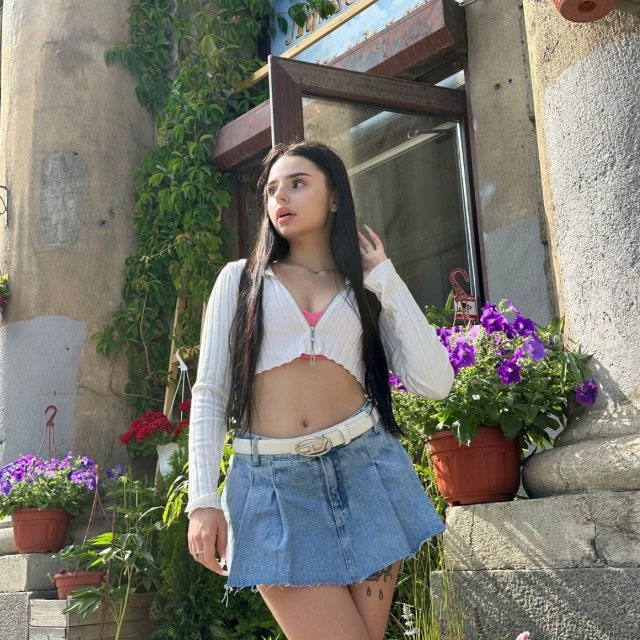 Алина